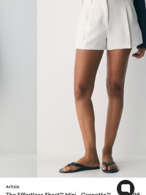 Aritzia shorts in crepette